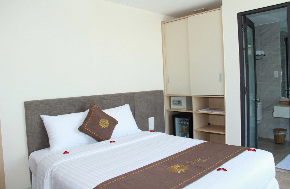 Daisy Hotel Nha Trang Exterior photo