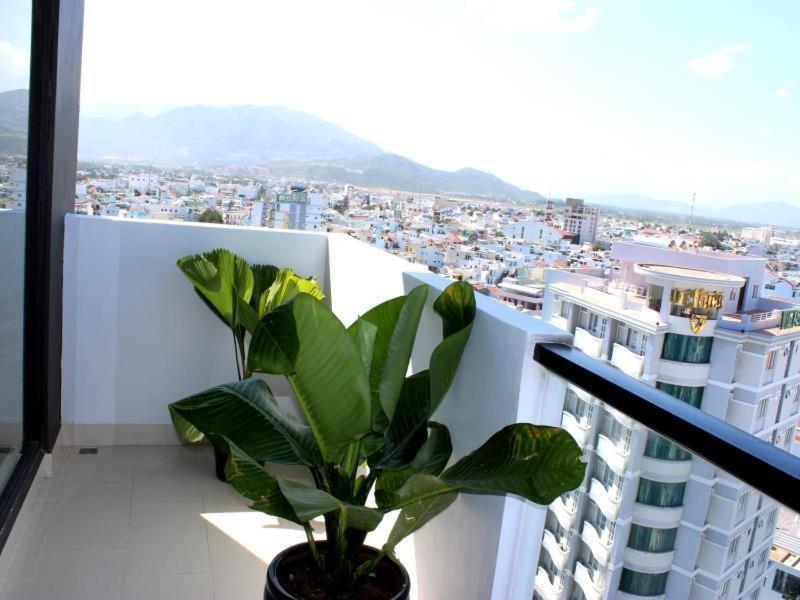 Daisy Hotel Nha Trang Exterior photo